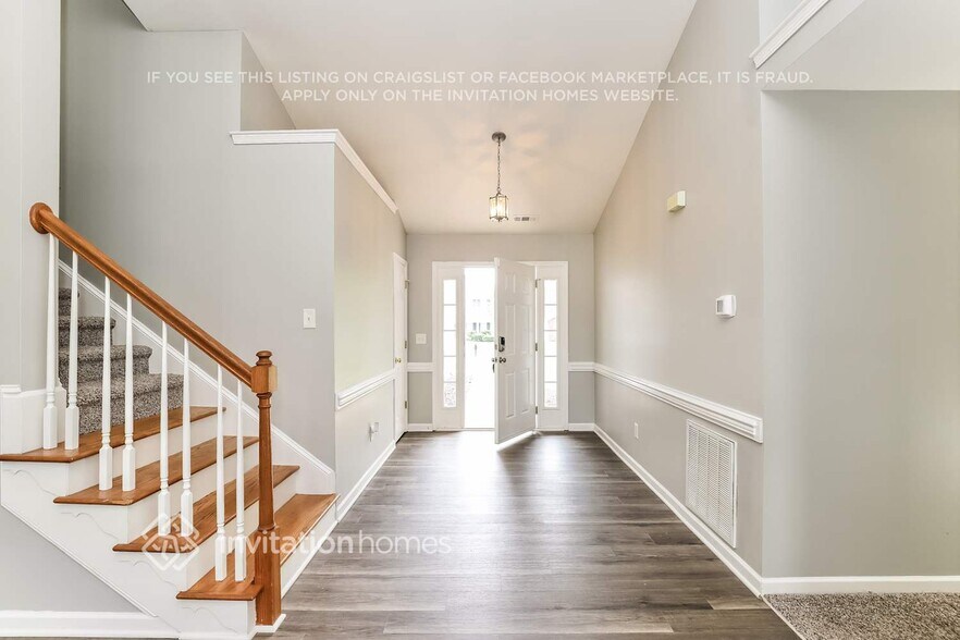 Building Photo - 2415 Pepperstone Dr