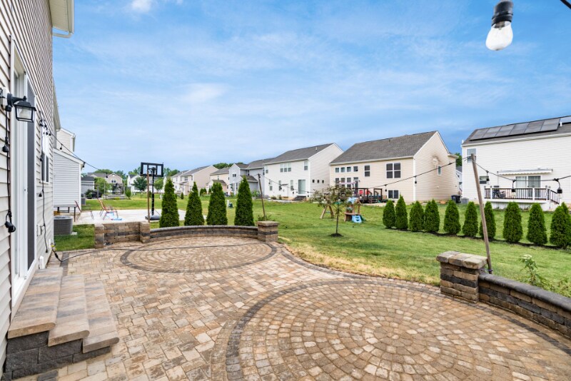 Building Photo - 294 McElhinny Ln