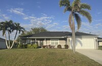 Building Photo - Short Term Rental- Seasonal - NE Cape Coral HOME