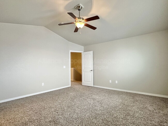 Building Photo - 6039 Jorie Rd