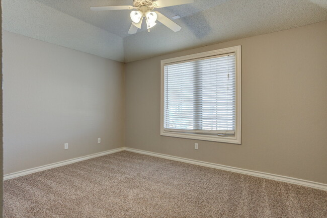 Building Photo - Gorgeous Home in Cooper District!!