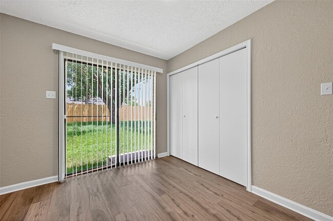 Building Photo - 17518 Autumn Hills Dr