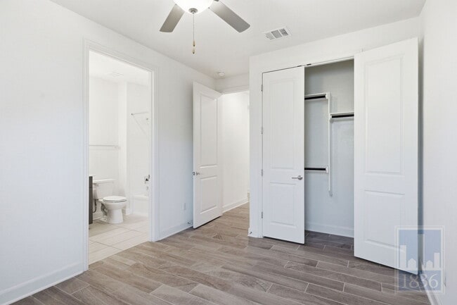 Building Photo - 19312 Fernando Trl