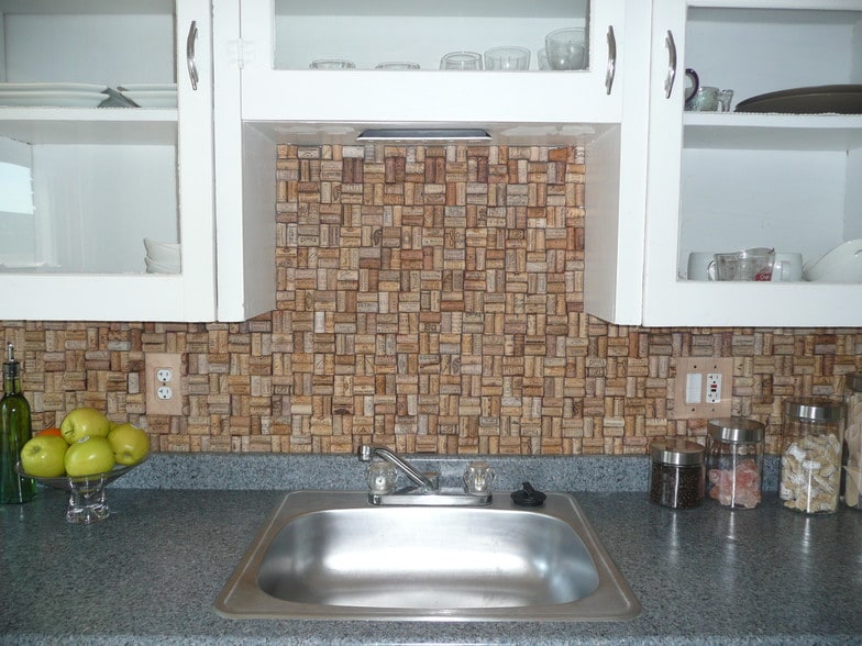 Kitchen backsplash - 29202 Lowell St