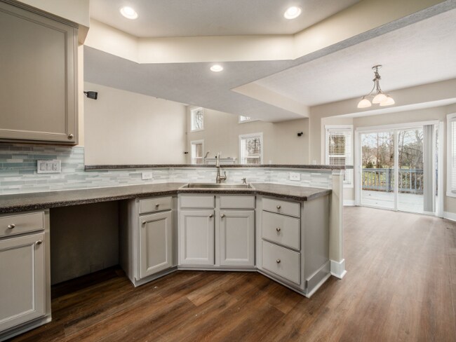 Building Photo - 7302 Claddaugh Ln