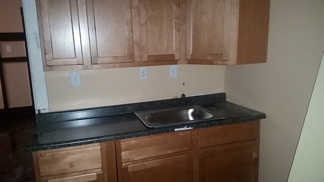 Building Photo - 309 E Edsel Ford Fwy