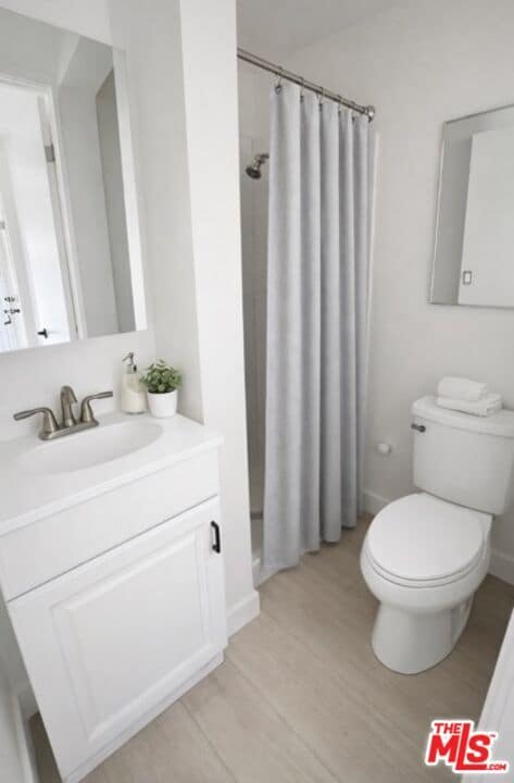 Building Photo - 1436 E 4th St