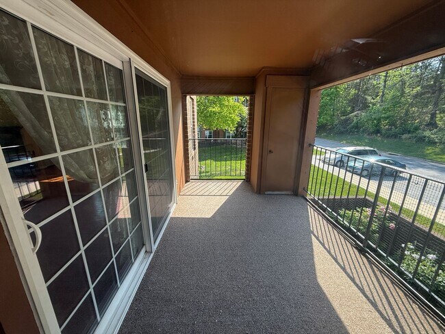 Building Photo - 2101 Woodbox Lane