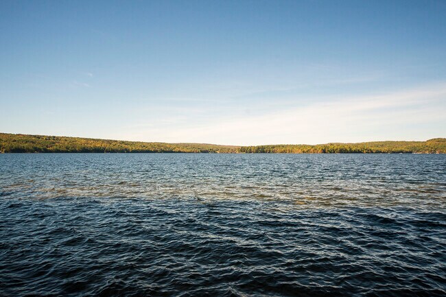 Building Photo - 131 Fish Hook Rd