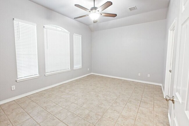 Building Photo - 9220 Norman Dr