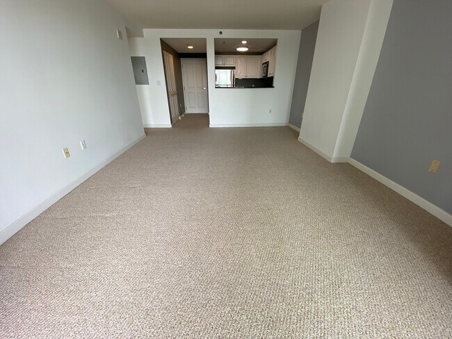 Building Photo - 10 Museum Way