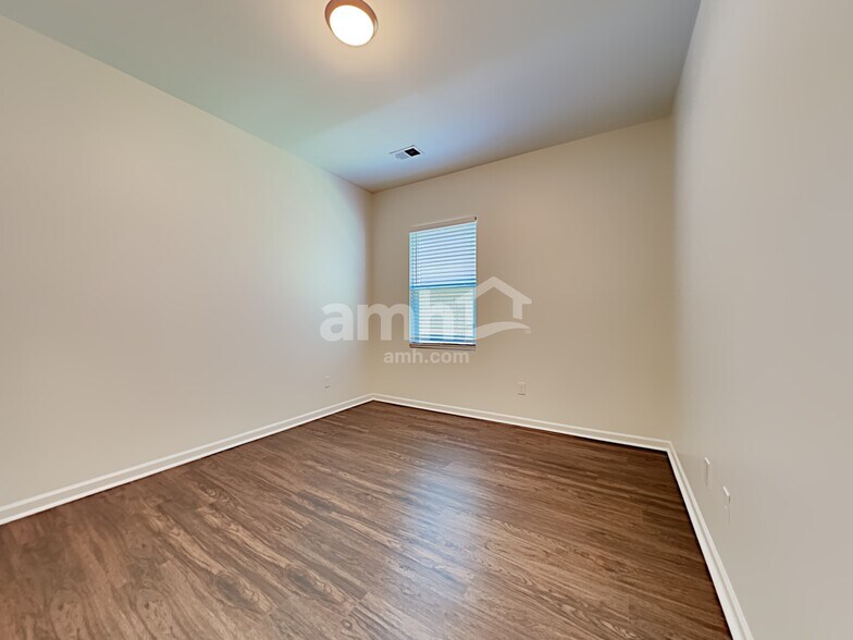 Building Photo - 274 Decatur Dr