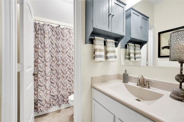 Building Photo - 16601 Lincoln Park Ln