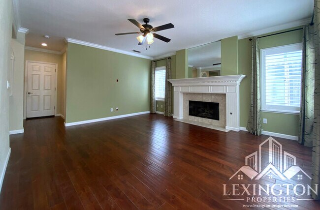 Building Photo - 6118 Cameo Dr