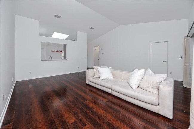 Building Photo - 944 SAN CARLOS Ct