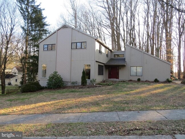 Building Photo - 30 Kings Grant Rd