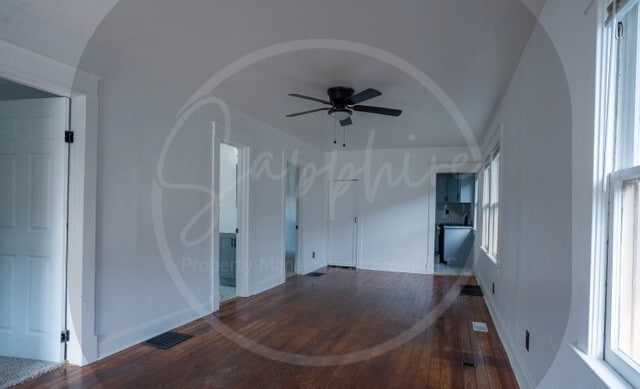 Building Photo - 2817 Monroe Ave