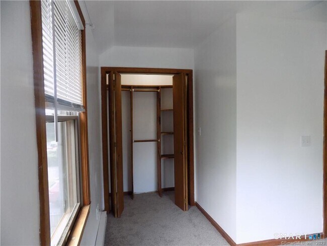 Building Photo - 23 Alder St