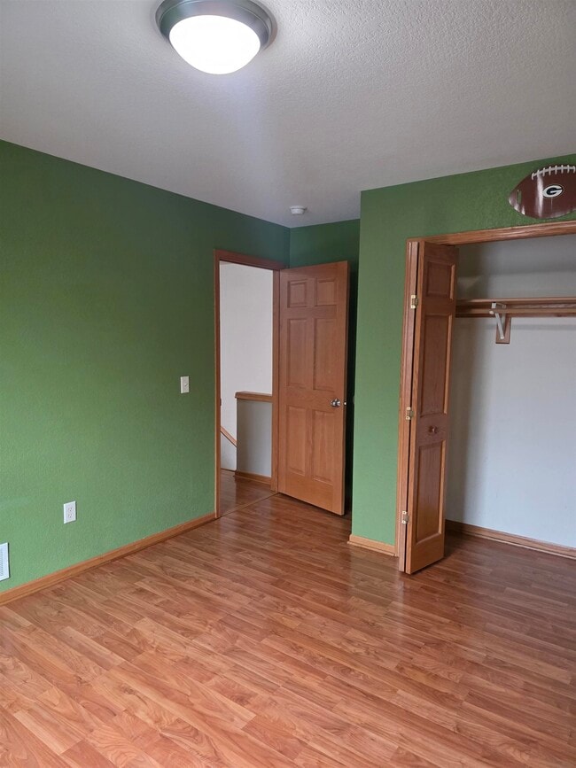 Building Photo - 3177 Bookham Dr