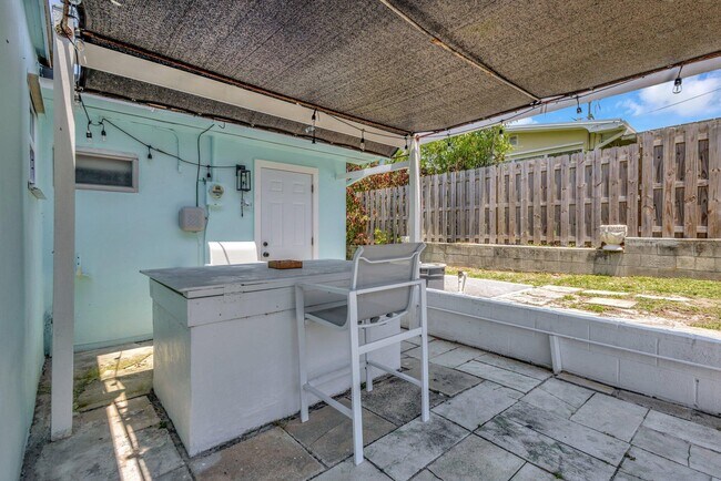 Building Photo - 3837 NE Melba Dr