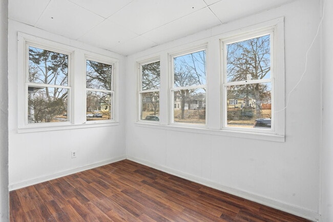 Building Photo - 1032 Kirkwood Blvd