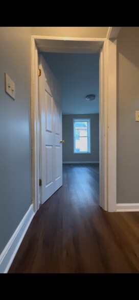 Building Photo - 1231 Mulberry St