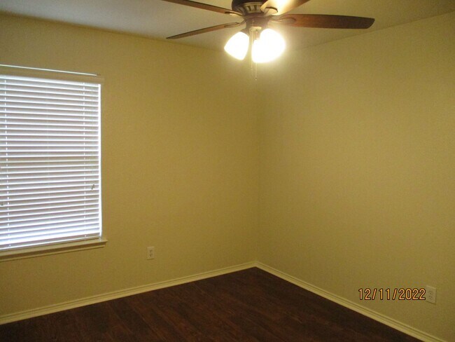 Building Photo - 5144 Waterview Ct