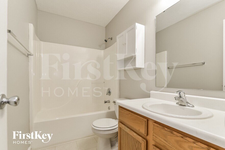 Building Photo - 7741 Thorney Wood Dr