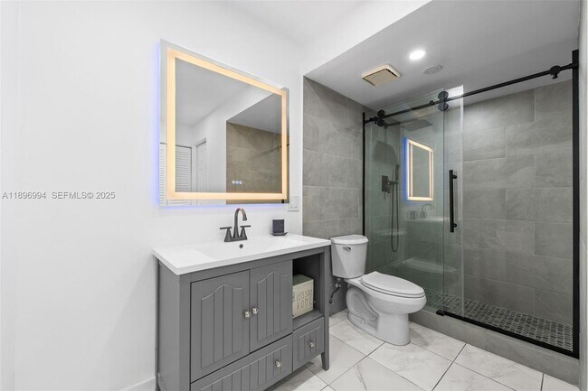 Building Photo - 401 Golden Isles Dr