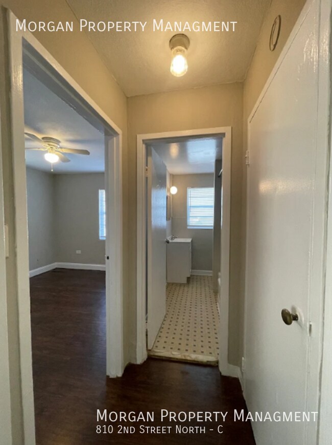 Building Photo - 810 2nd St N