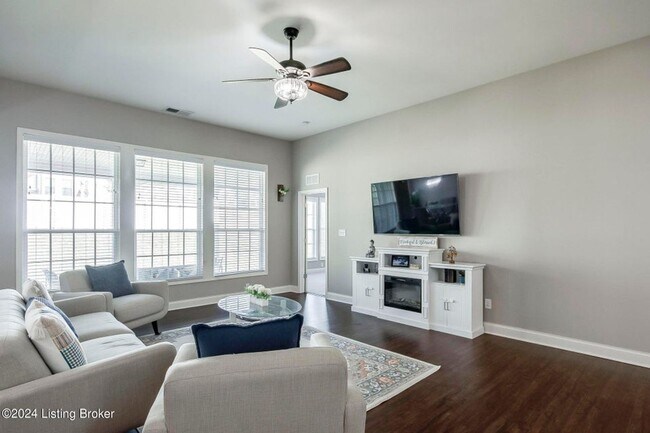 Building Photo - 107 Irondale Ct