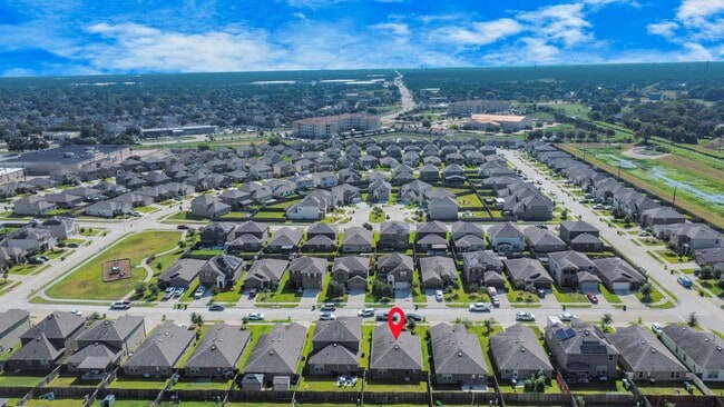 Building Photo - 2710 Lapwing Dr.