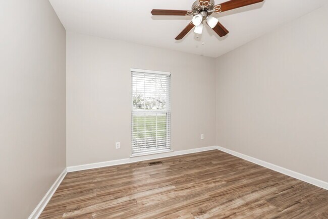 Building Photo - 3608 Rutherford Dr