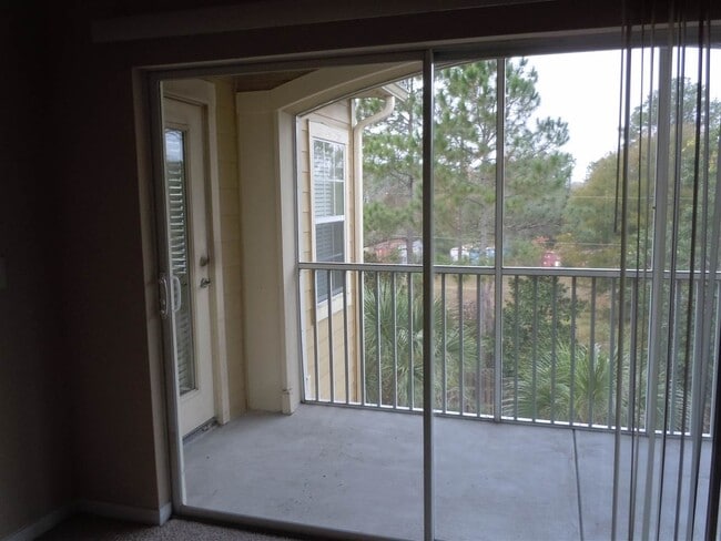 Building Photo - 130 Old Town Pkwy