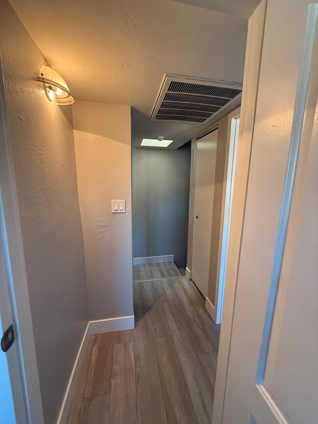 Building Photo - 79 Avram Ave