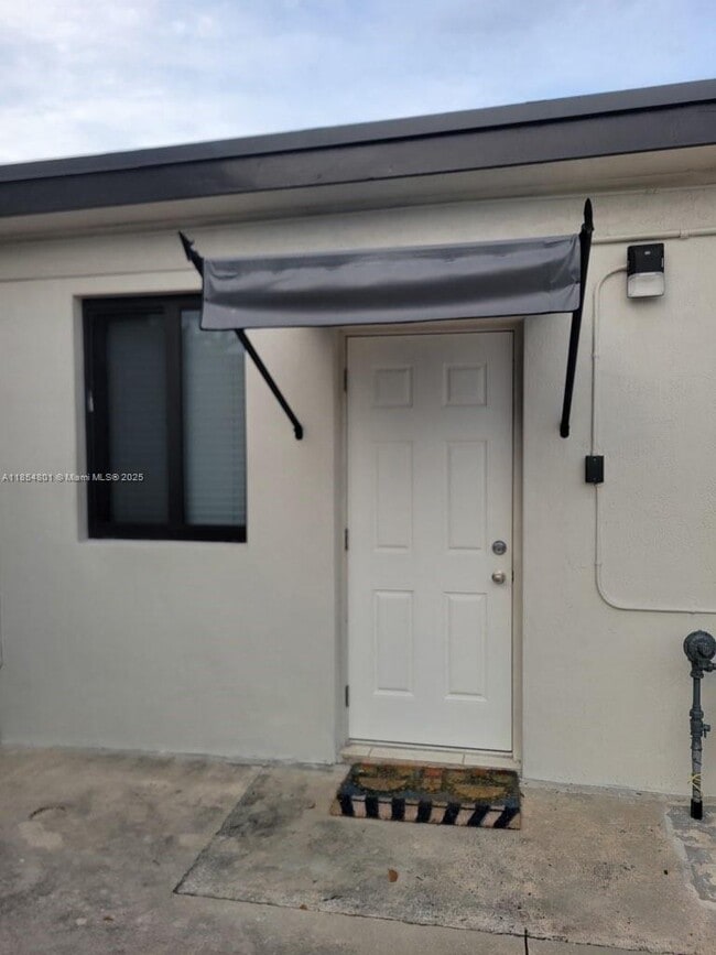 Primary Photo - 8415 NW 171st St