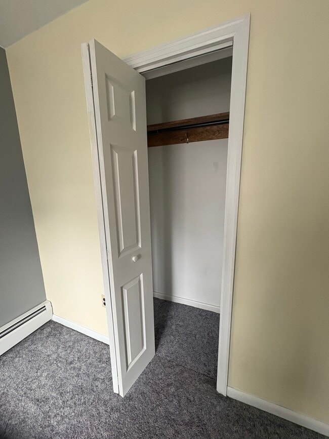 Building Photo - 25 St David St