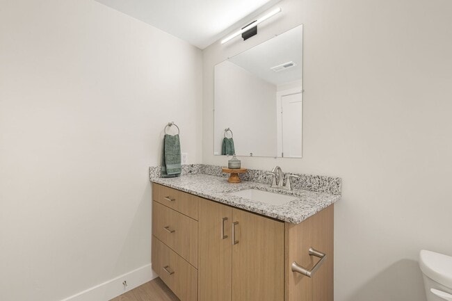Building Photo - 1522 Quail Dr