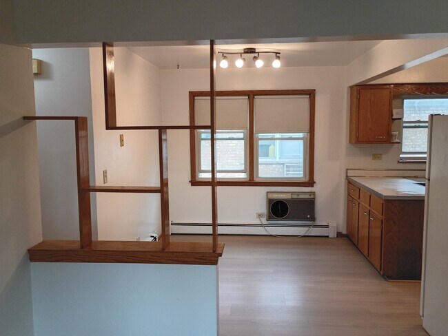 Building Photo - 8902 Wisner St