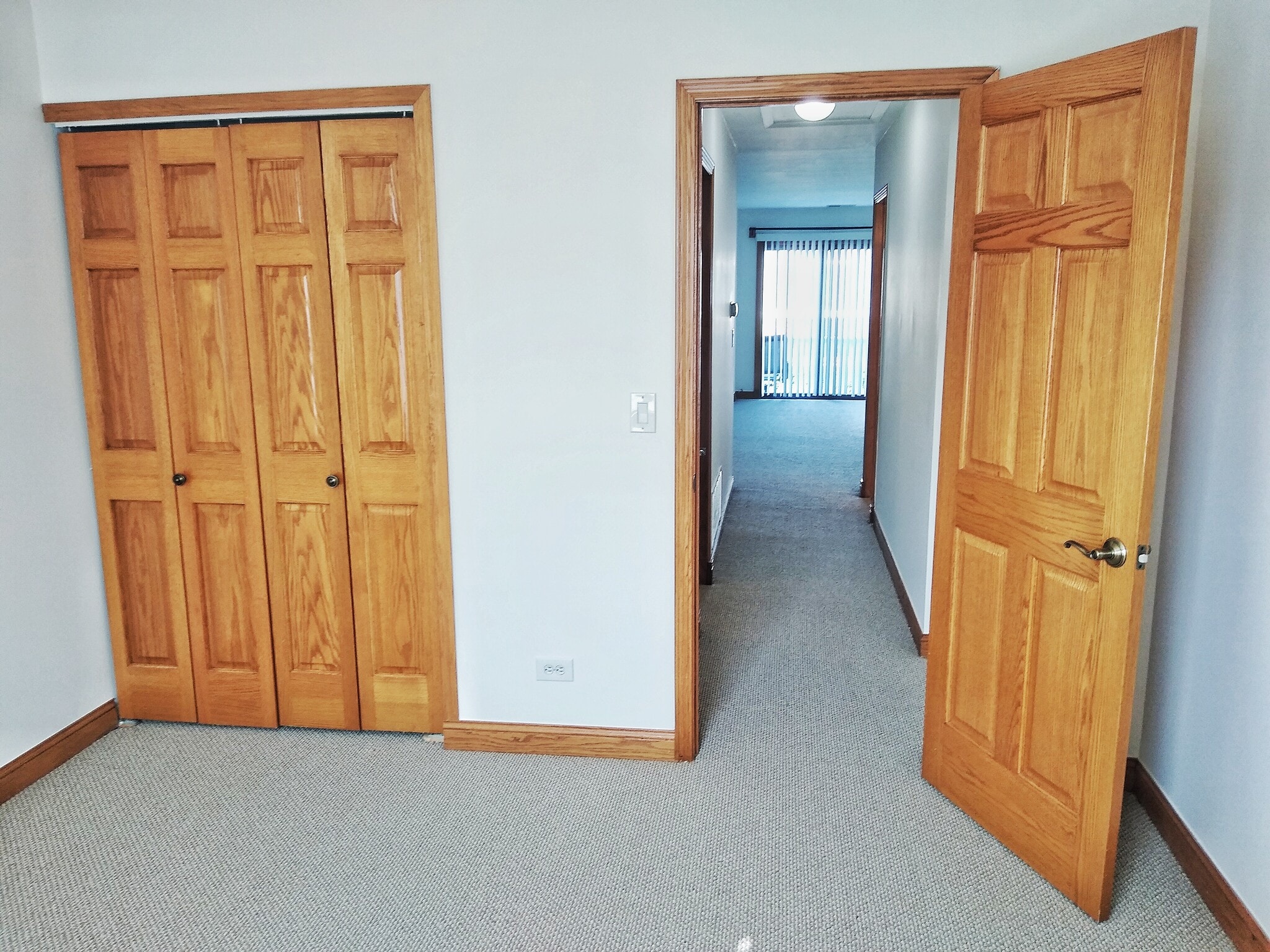 Small Bedroom - 220 Oak Knoll Ct