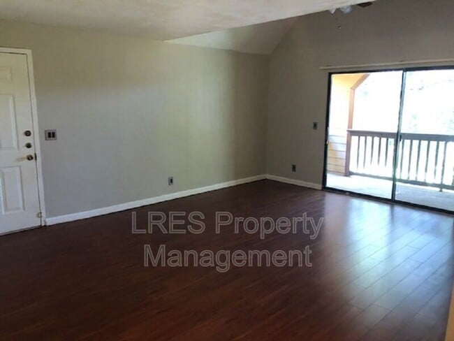 Building Photo - 465 Forestway Cir