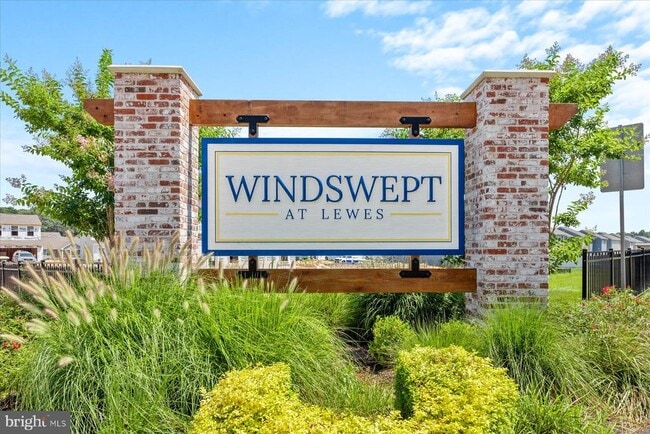 Building Photo - 30127 Moorings Reach