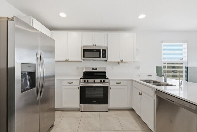 Building Photo - 12168 E Sunflower Ln