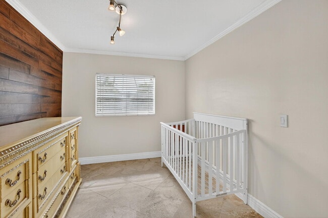 Building Photo - 11170 Mohawk St