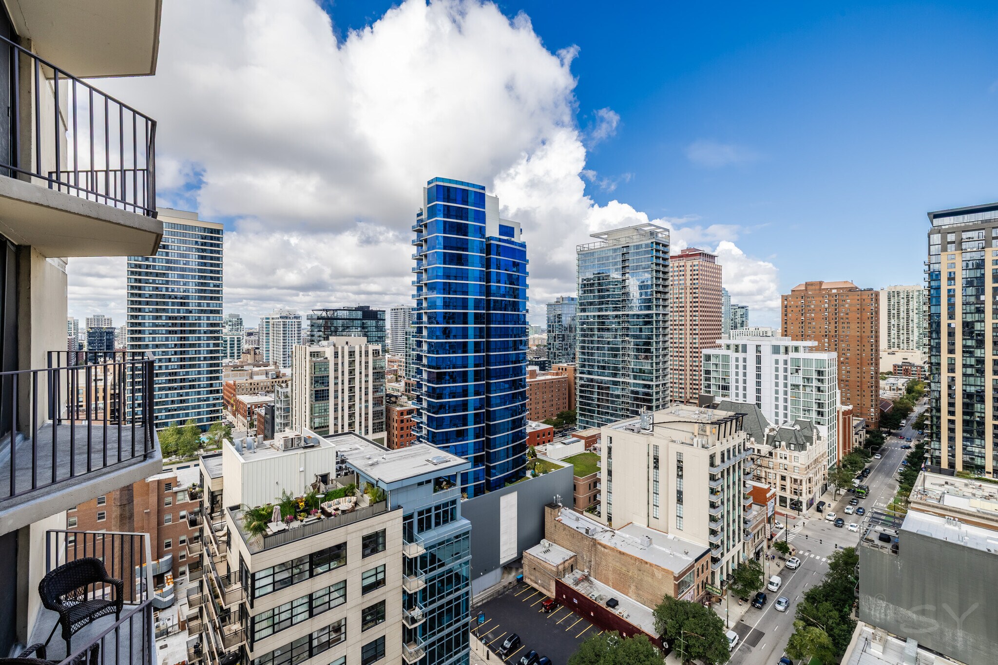 Building Photo - 70 W Huron St