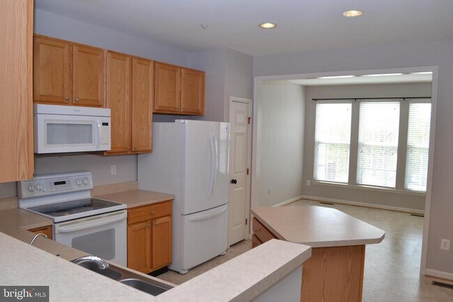 Building Photo - 1725 Emory St