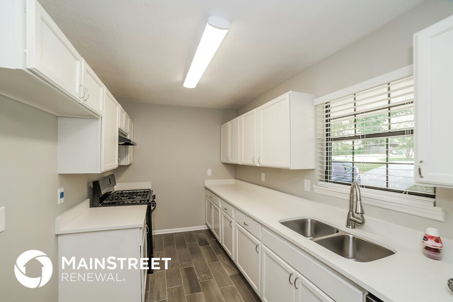 Building Photo - 2227 Cherokee Valley Cir