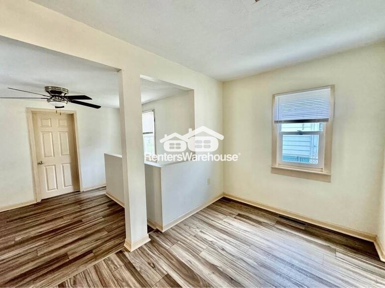 Building Photo - 703 Prairie St