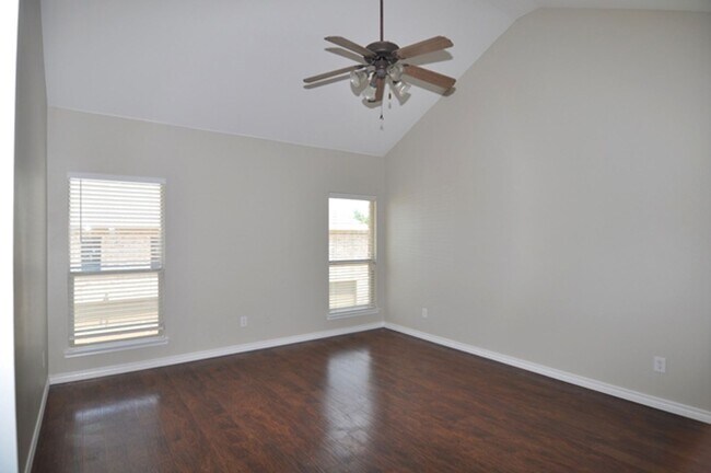 Building Photo - 6872 Regello Dr