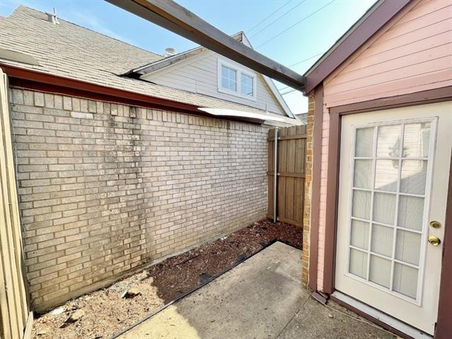 Building Photo - 3147 Royal Gable Dr